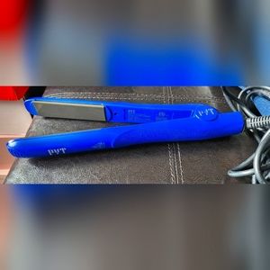 PYT Titanium Straightening Iron with heat mat/bag